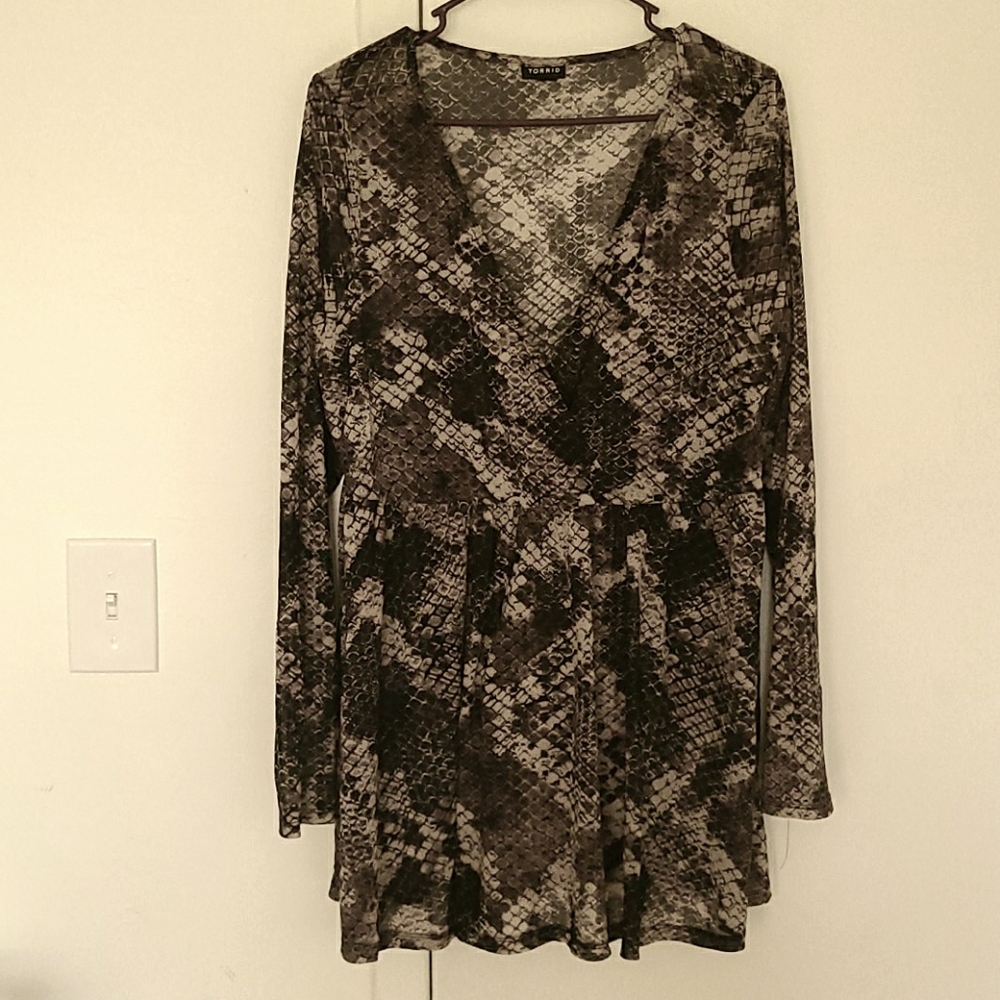 Sexy snake skin top